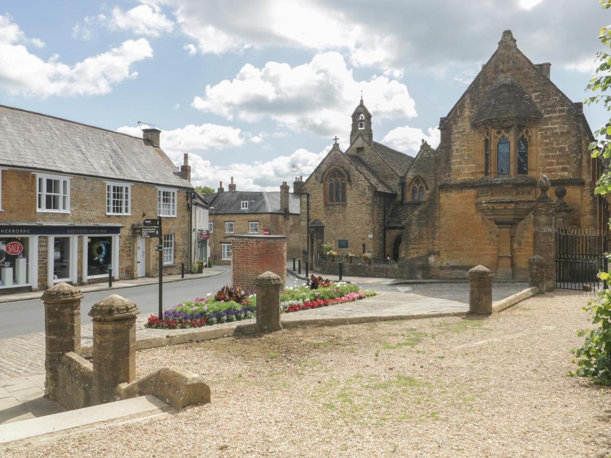 1 Abbey Court Lägenhet Sherborne  Exteriör bild